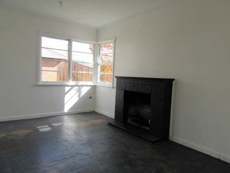 26 Sharp St, Cooma NSW 2630