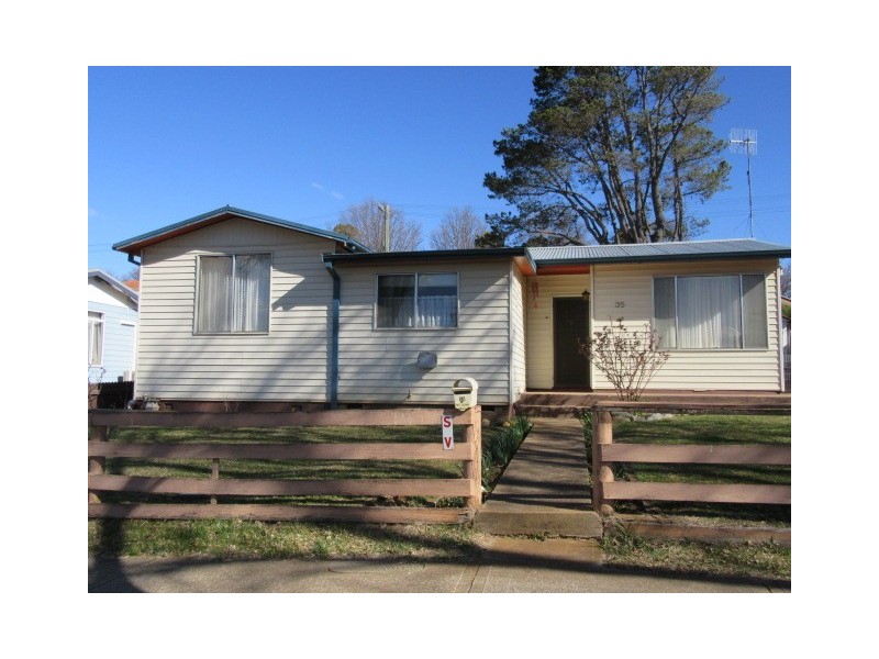35 Wangie St, Cooma NSW 2630