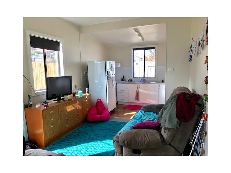 8 Denison St, Cooma NSW 2630