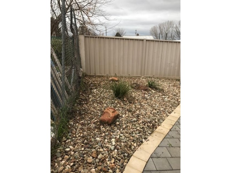 8 Denison St, Cooma NSW 2630