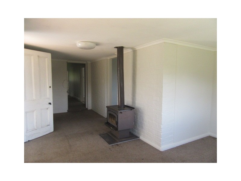 5 Egan St, Cooma NSW 2630