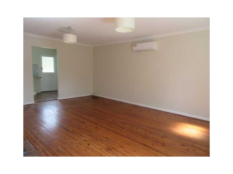 8 Buchan Pde, Cooma NSW 2630
