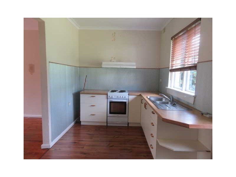 8 Buchan Pde, Cooma NSW 2630