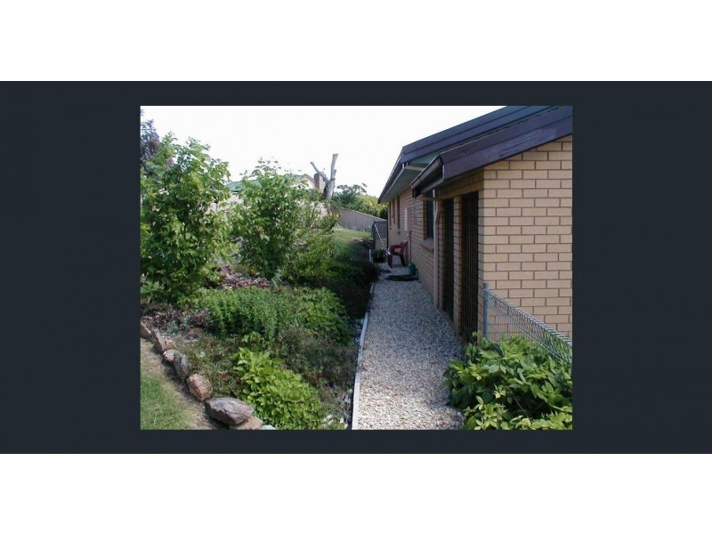 2A Attunga Pl, Cooma NSW 2630