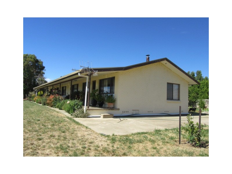 90 OLD ADAMINABY ROAD, Adaminaby NSW 2629