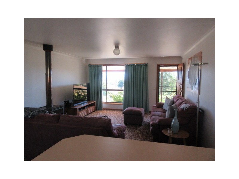 90 OLD ADAMINABY ROAD, Adaminaby NSW 2629