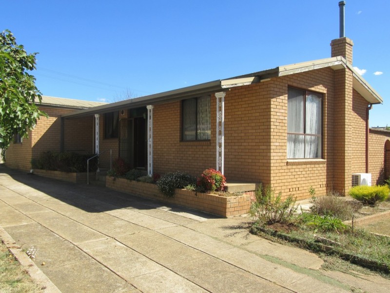 90 Wangie Street, Cooma NSW 2630