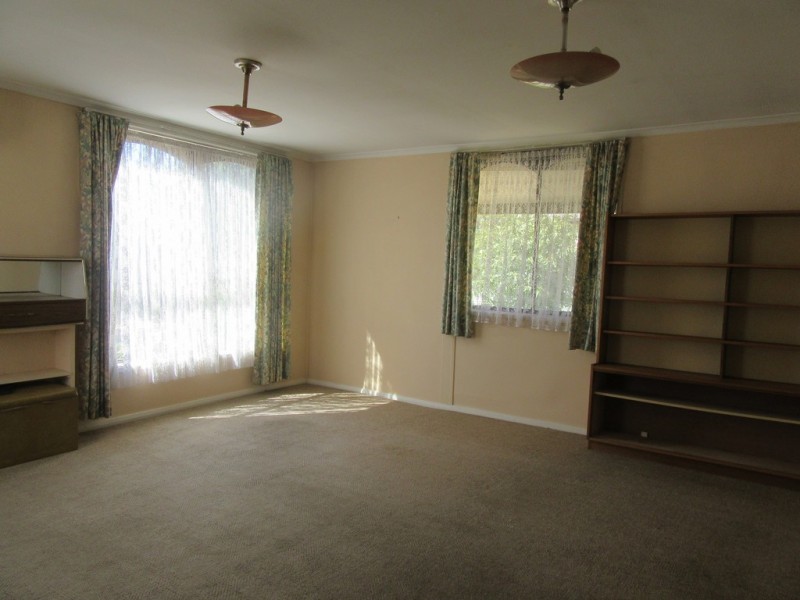 90 Wangie Street, Cooma NSW 2630
