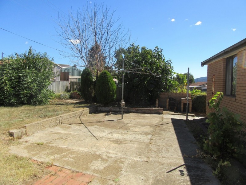 90 Wangie Street, Cooma NSW 2630
