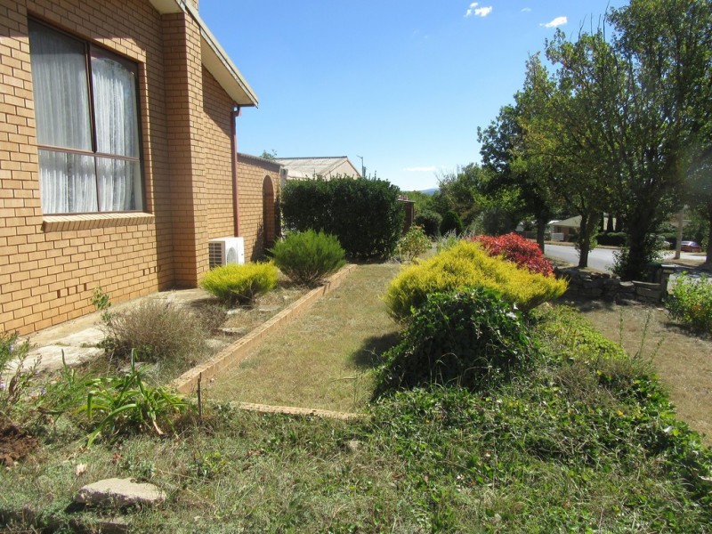 90 Wangie Street, Cooma NSW 2630