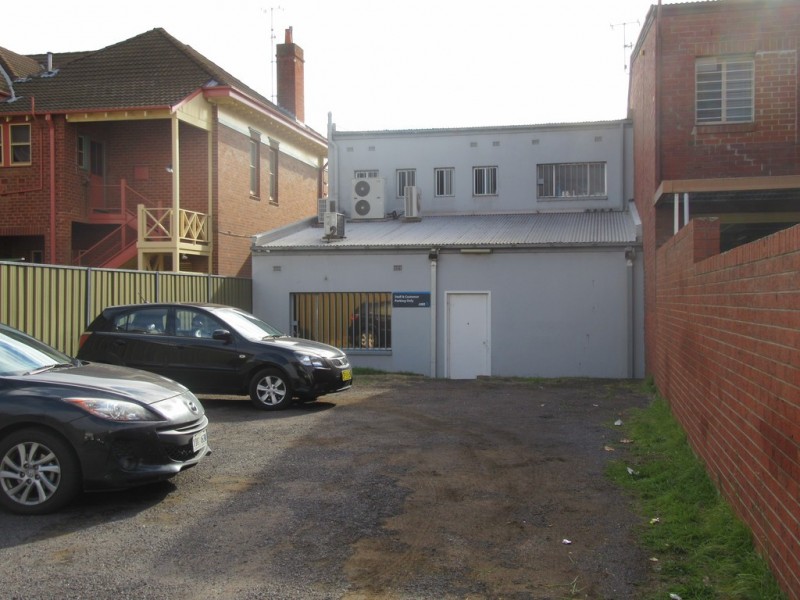 134 sharp st, Cooma NSW 2630