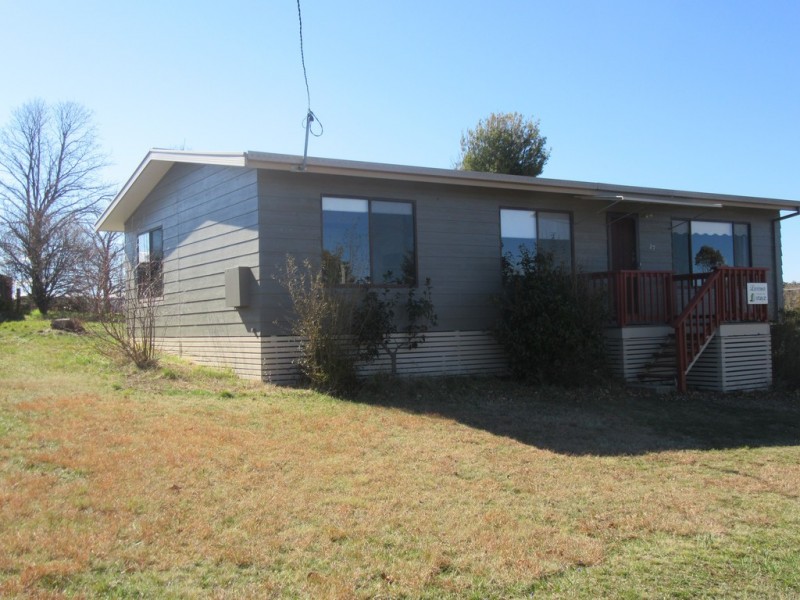 27 STOKE STREET, Adaminaby NSW 2629