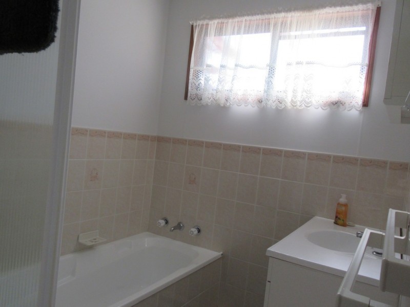 27 STOKE STREET, Adaminaby NSW 2629