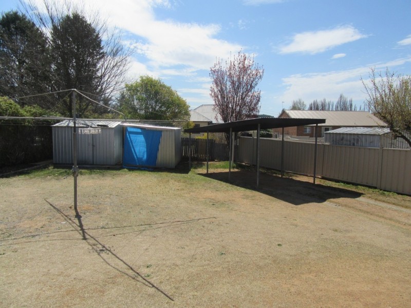 5 BETTS STREET, Cooma NSW 2630