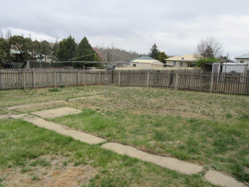 6 BENT STREET, Cooma NSW 2630