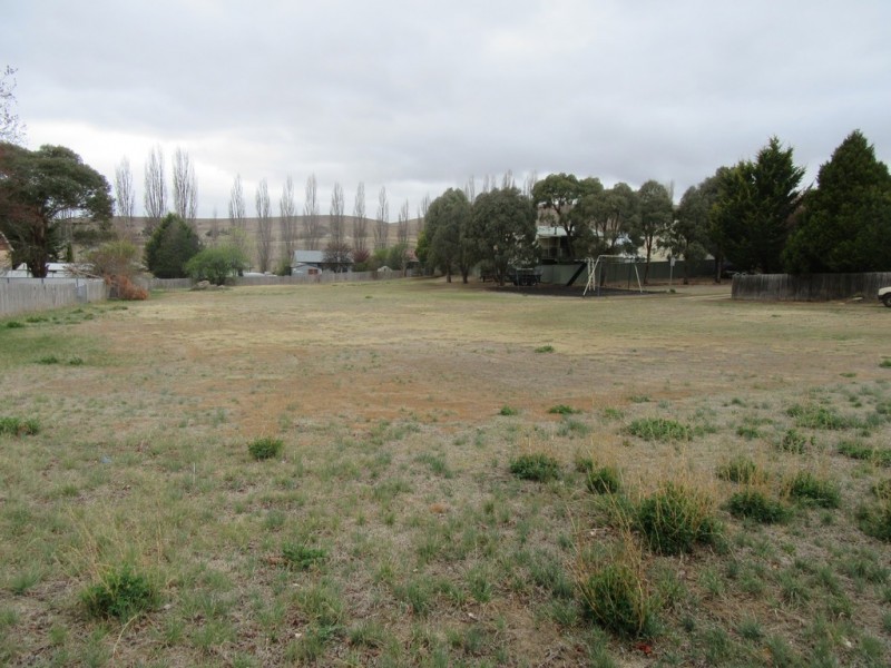 6 BENT STREET, Cooma NSW 2630