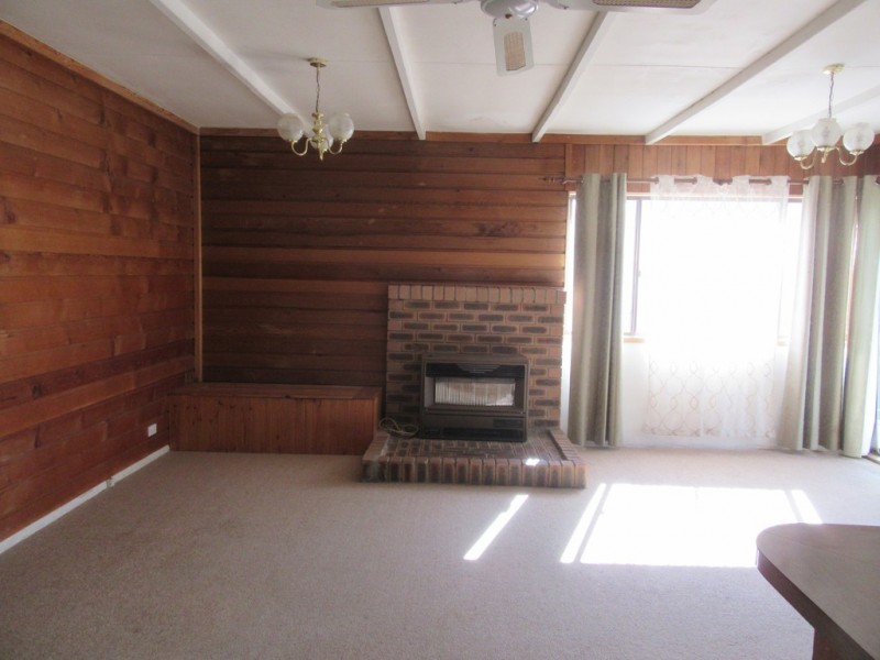 21 WANGIE STREET, Cooma NSW 2630