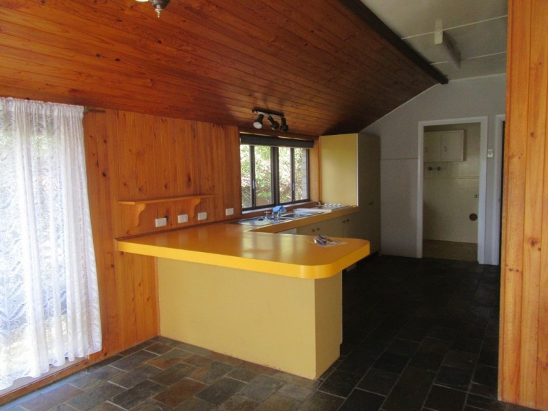 5 Moorong Pl, Cooma NSW 2630