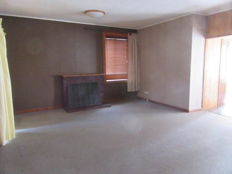 5 Moorong Pl, Cooma NSW 2630
