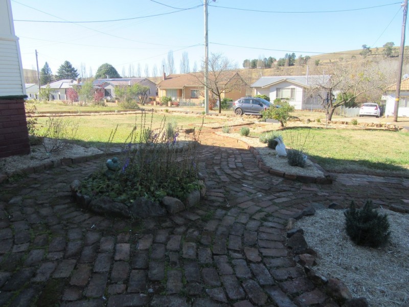 9 Nuess Ave, Cooma NSW 2630