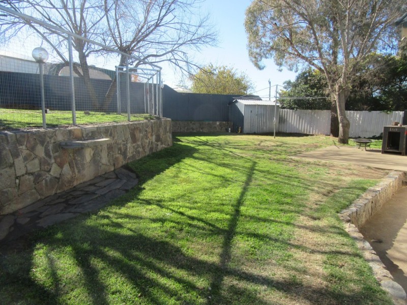 4 AMAROO STREET, Cooma NSW 2630