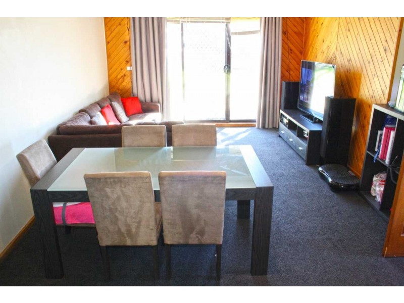 4 AMAROO STREET, Cooma NSW 2630