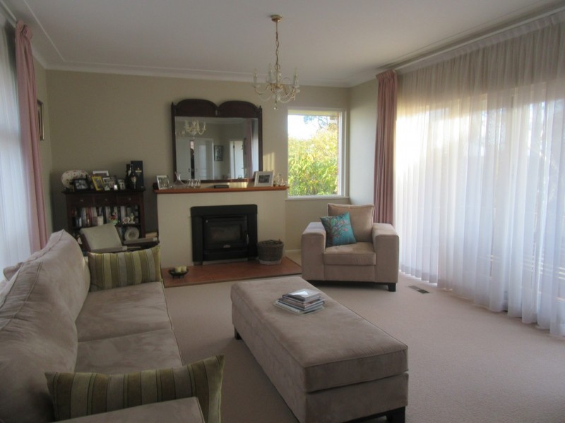 6 West Baron St, Cooma NSW 2630