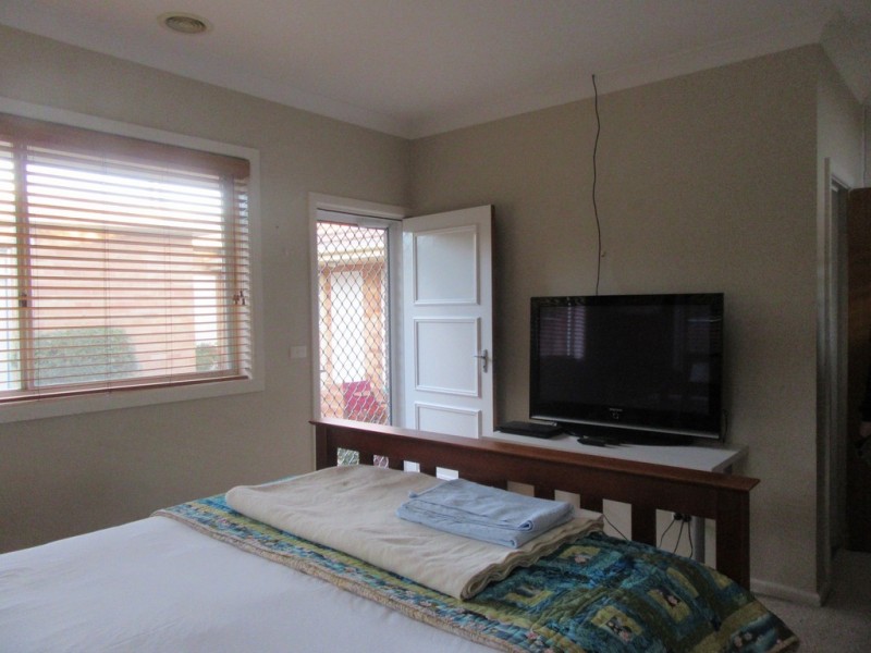 6 West Baron St, Cooma NSW 2630