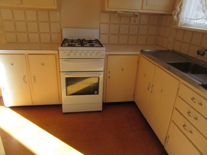 10 NORMAN DYKES AVENUE, Cooma NSW 2630