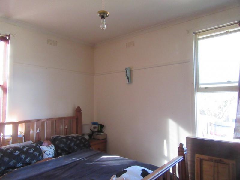 10 NORMAN DYKES AVENUE, Cooma NSW 2630