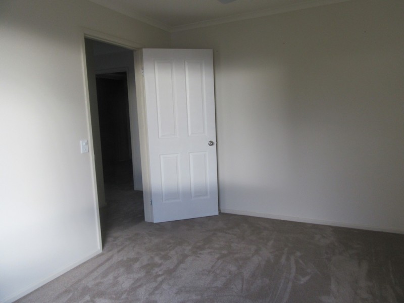 6 WARRA STREET, Cooma NSW 2630