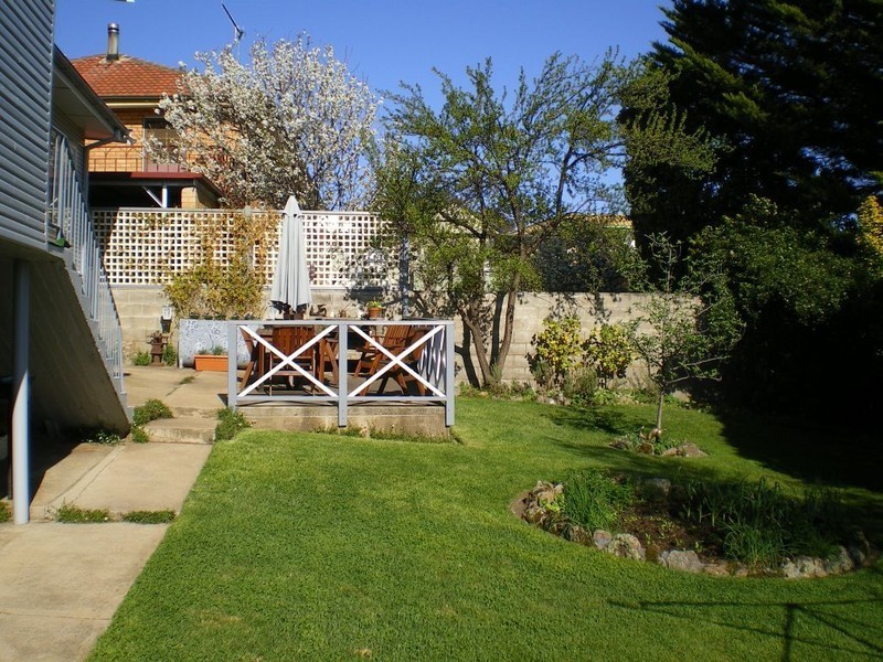 5 Elizabeth St, Cooma NSW 2630