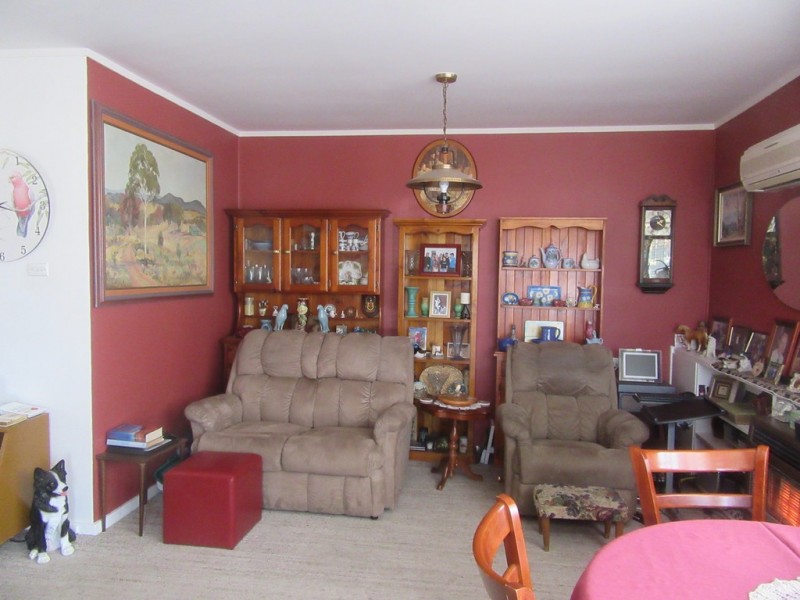 21 YAREEN RD, Cooma NSW 2630