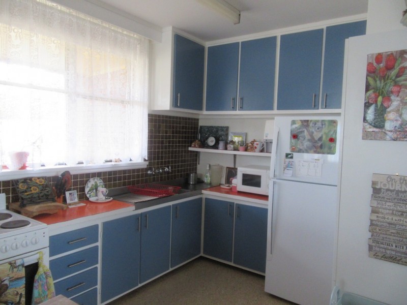 21 YAREEN RD, Cooma NSW 2630