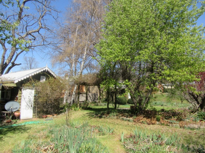 18 LAMBIE STREET, Cooma NSW 2630