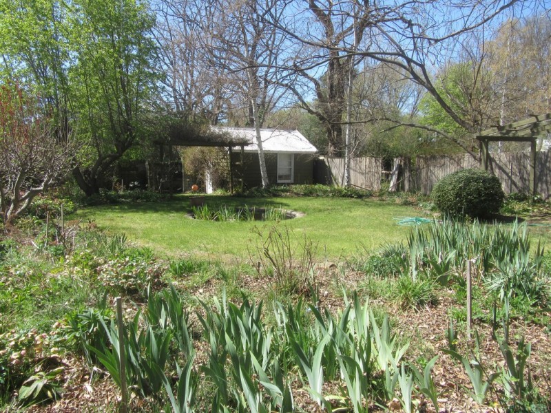 18 LAMBIE STREET, Cooma NSW 2630