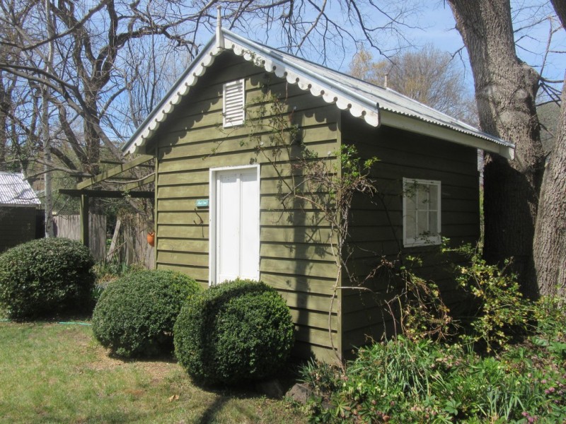 18 LAMBIE STREET, Cooma NSW 2630