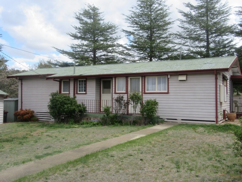 8 NAWAI PLACE, Cooma NSW 2630