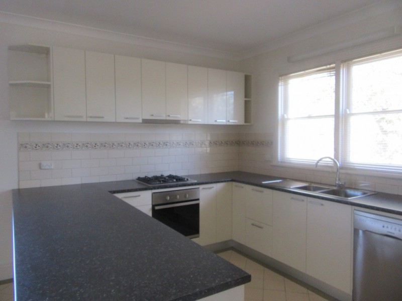 10 DENISON STREET, Cooma NSW 2630