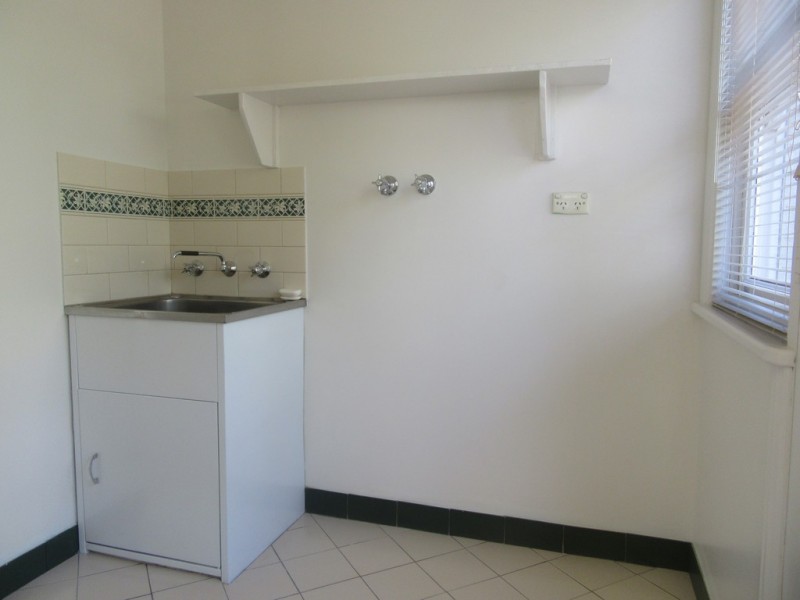 10 DENISON STREET, Cooma NSW 2630