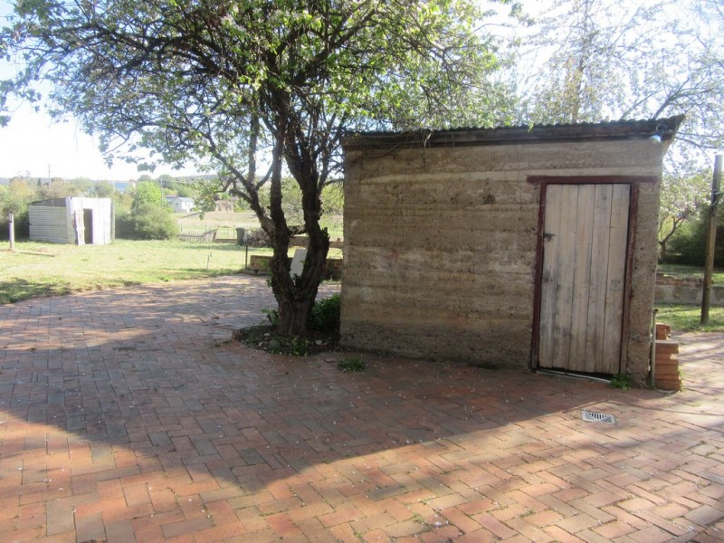 10 DENISON STREET, Cooma NSW 2630