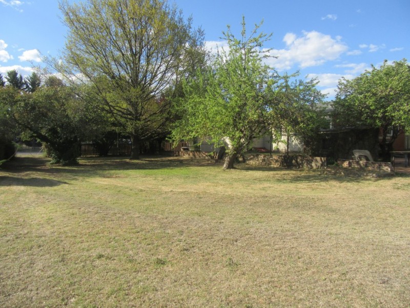 10 DENISON STREET, Cooma NSW 2630