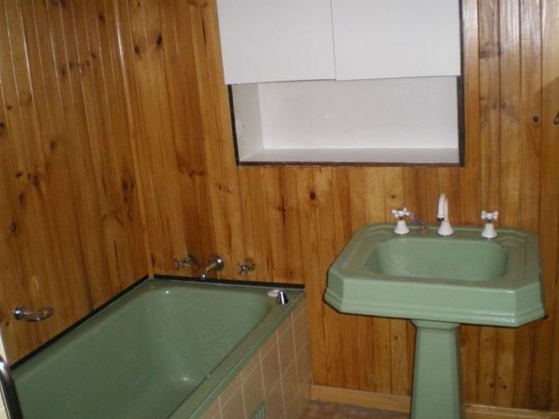 61 Bradley St, Cooma NSW 2630