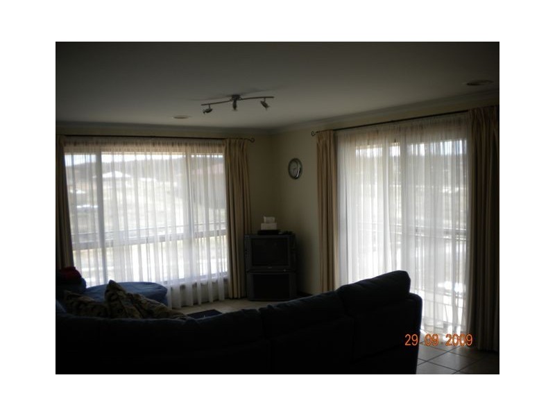 6 Monaro Av, Cooma NSW 2630