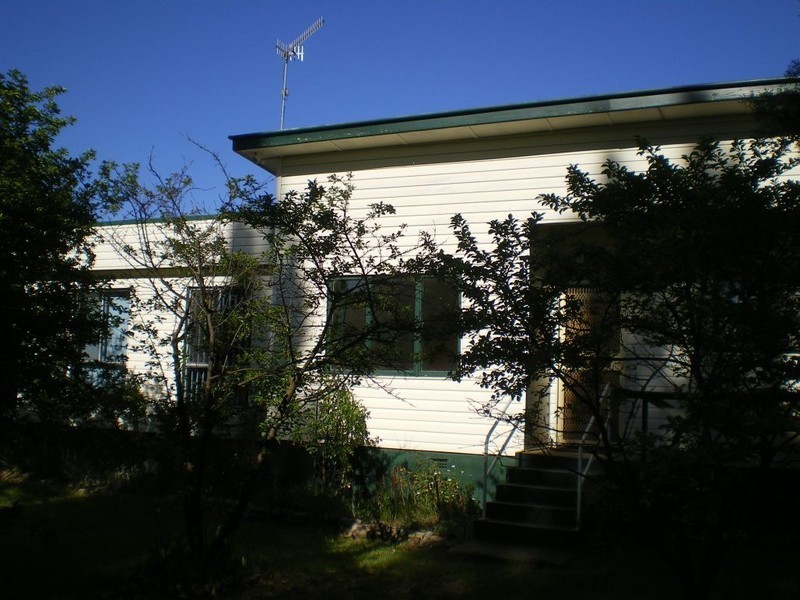27 Church Rd, Cooma NSW 2630
