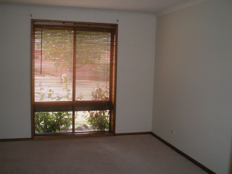 42 Tulong Av, Cooma NSW 2630