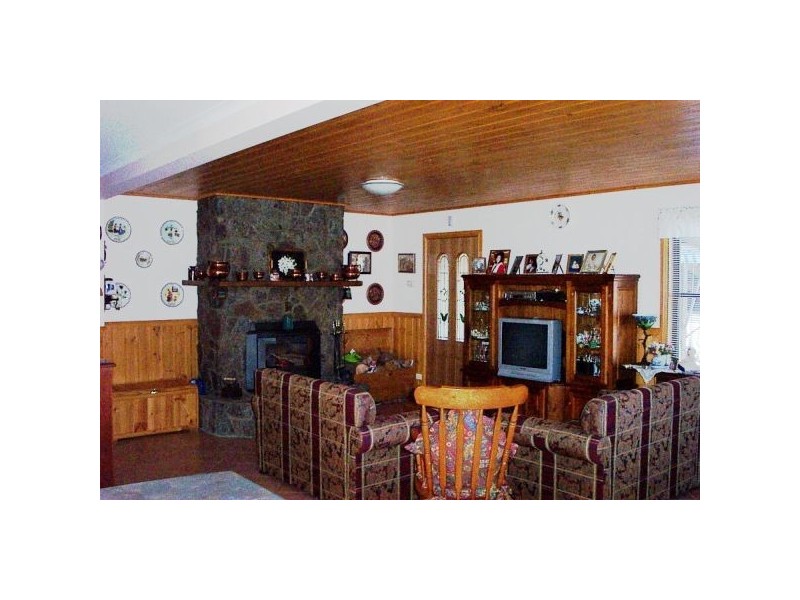 10 Peninsula Rd, Anglers Reach NSW 2629
