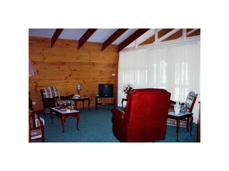 10 Peninsula Rd, Anglers Reach NSW 2629