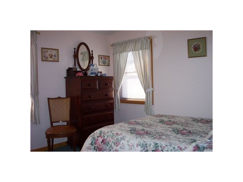 10 Peninsula Rd, Anglers Reach NSW 2629