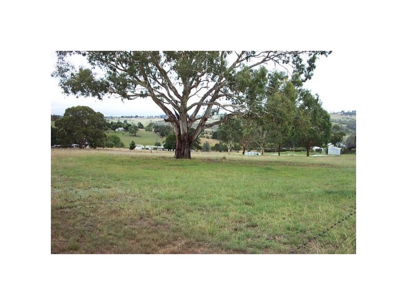 37 Iris St, Bombala NSW 2632